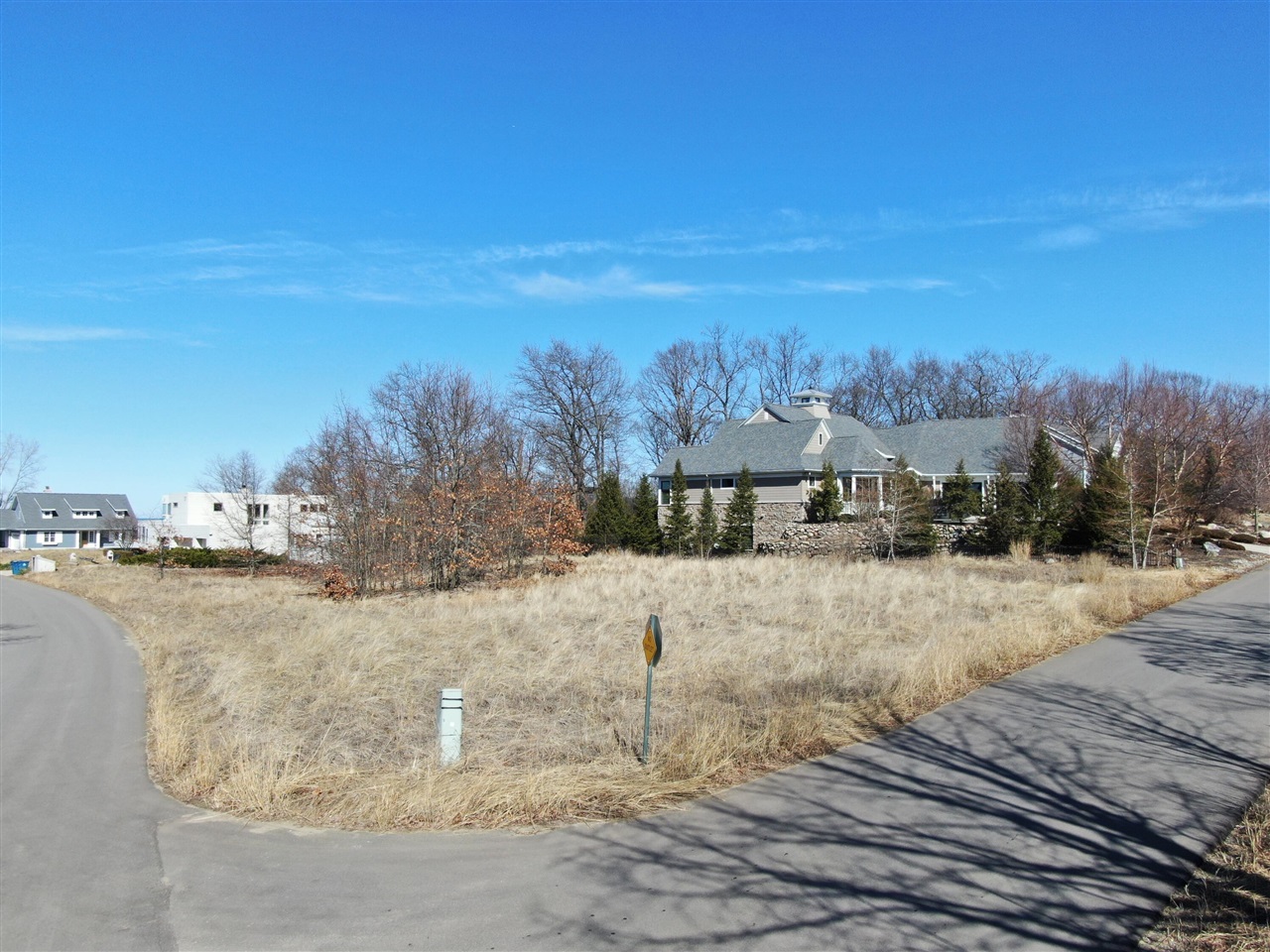 52101 Main Drive Property Photo 4