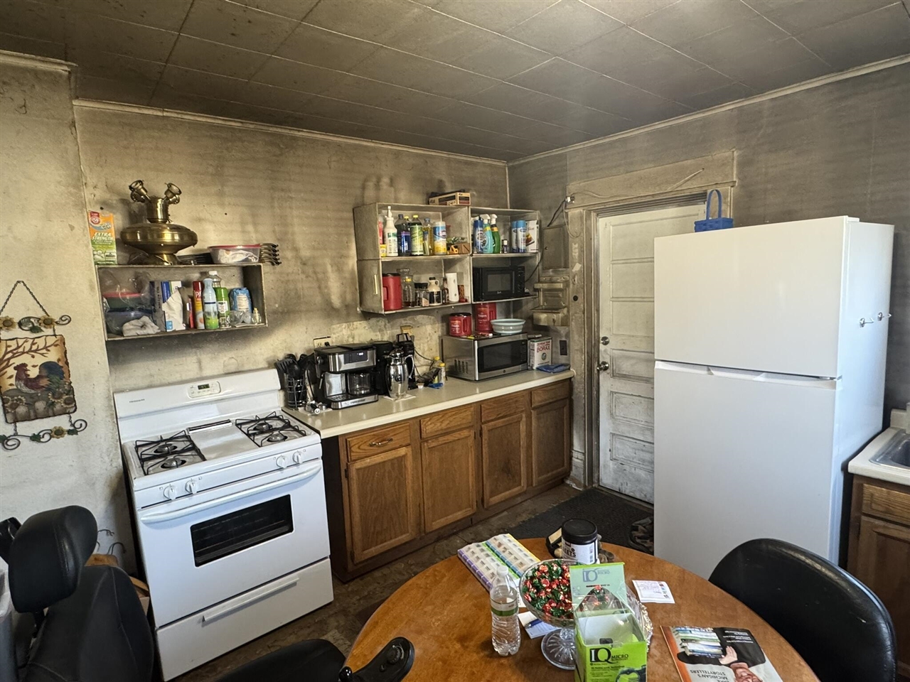 70518237 Property Photo 7