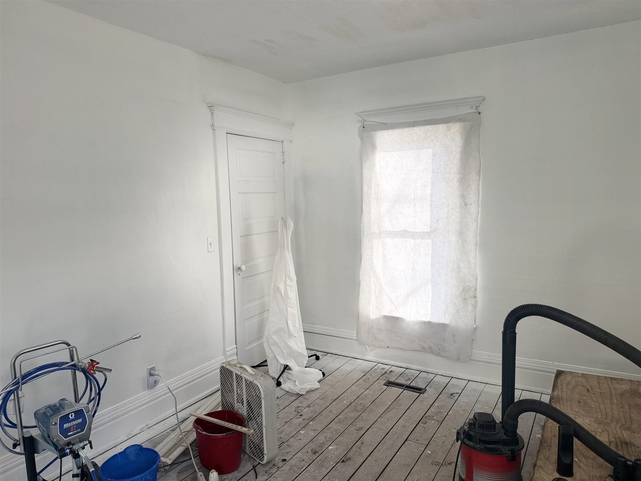 70518237 Property Photo 11