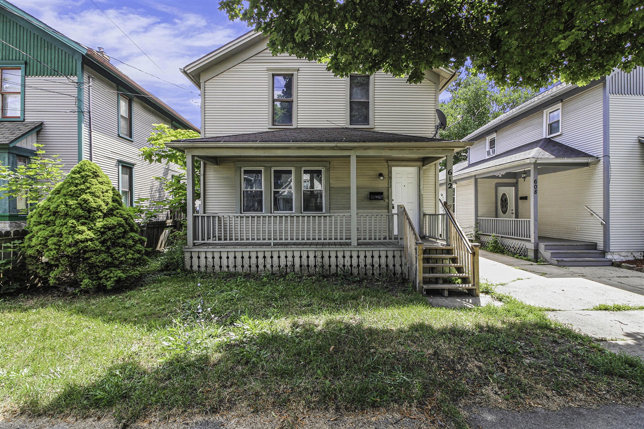 612 N Walnut Street Property Photo 1