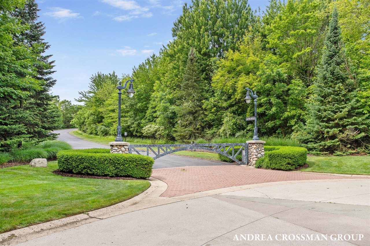 688 Waters Edge Drive Property Photo 20