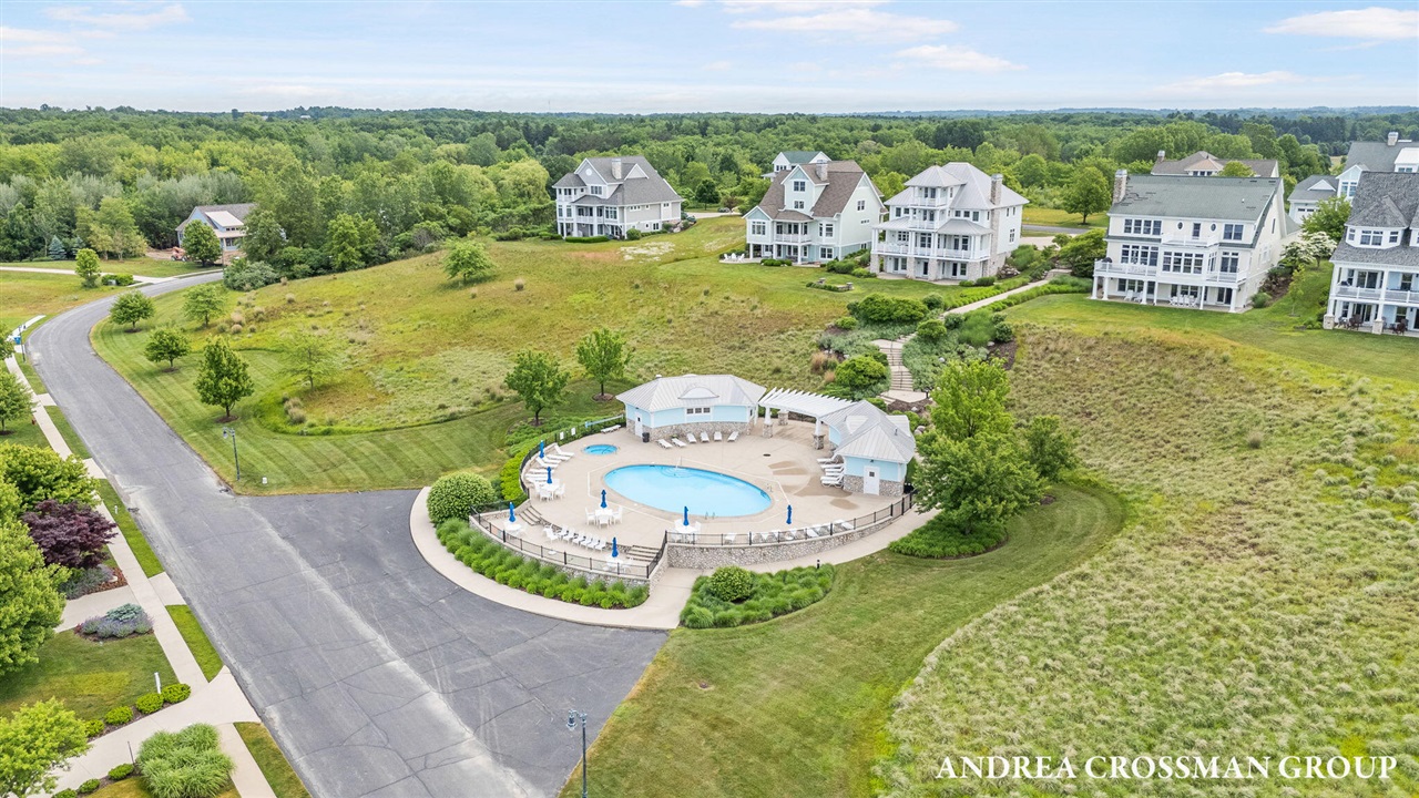 688 Waters Edge Drive Property Photo 32