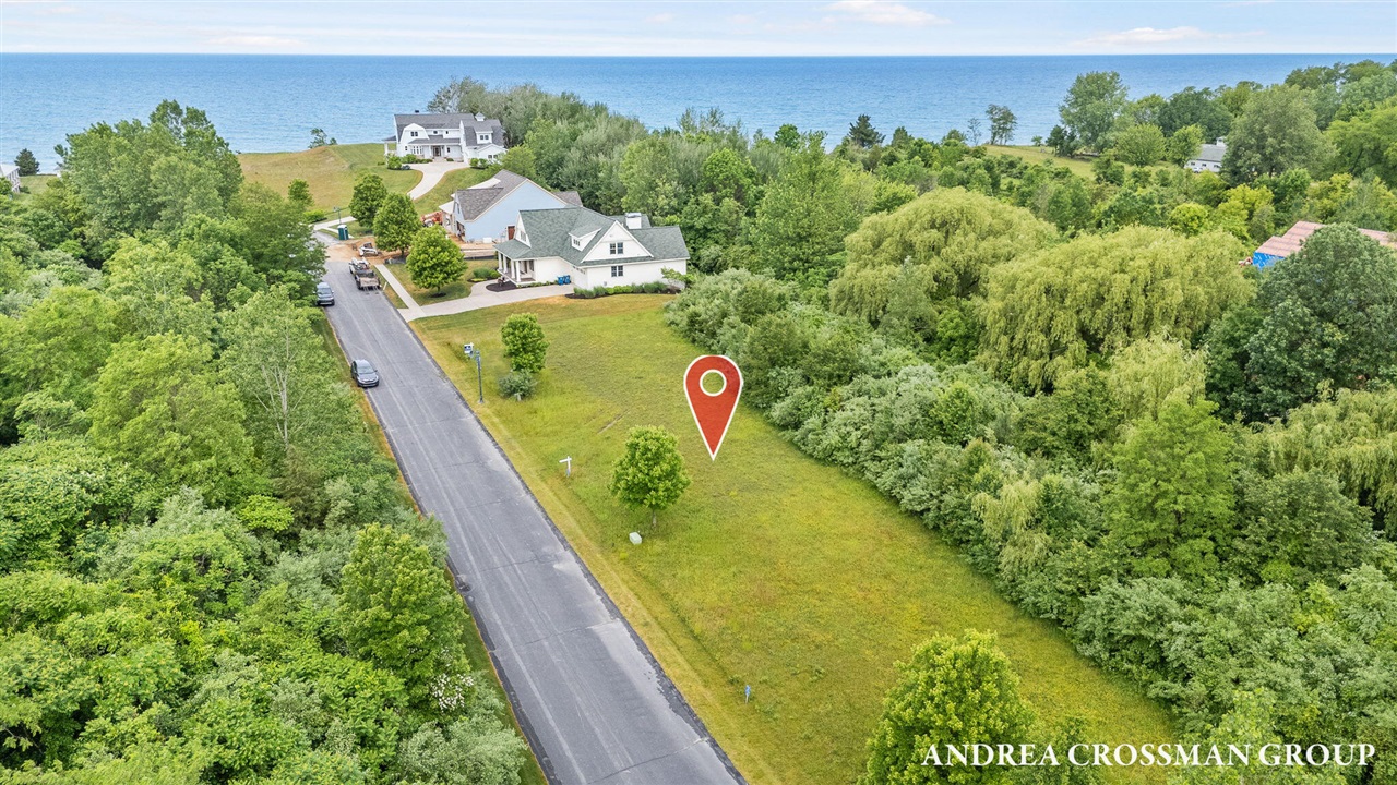 688 Waters Edge Drive Property Photo 34