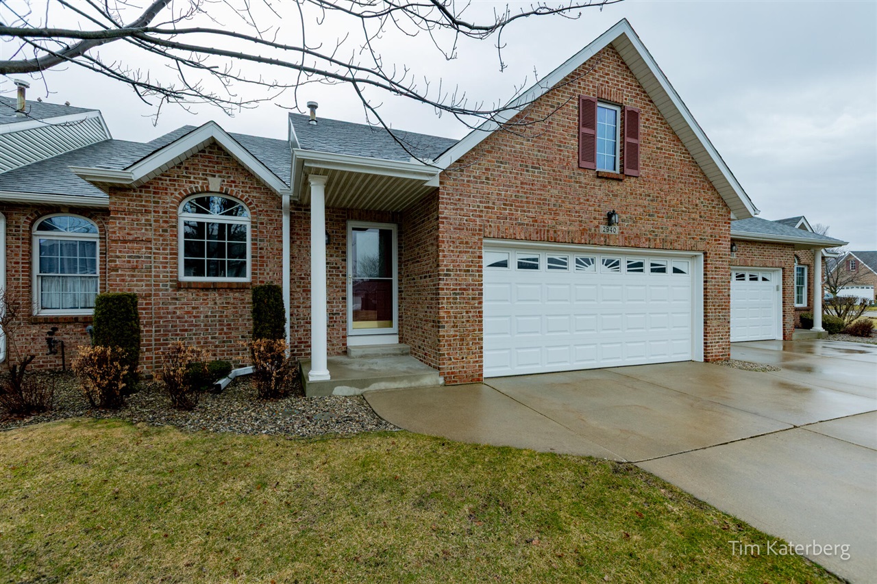 2940 Bentbrooke Drive Property Photo 2