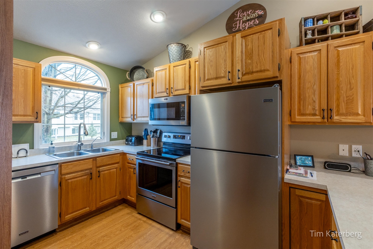 2940 Bentbrooke Drive Property Photo 4