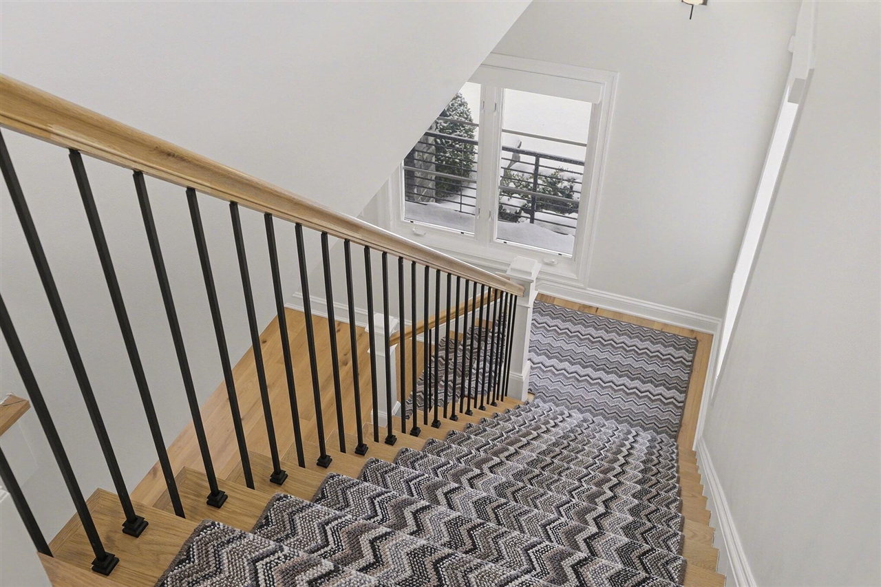 484 Park Street Property Photo 17