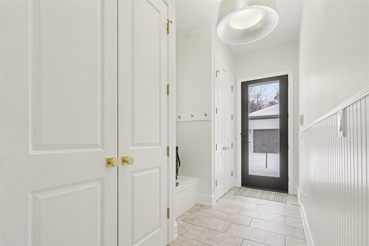 484 Park Street Property Photo 57