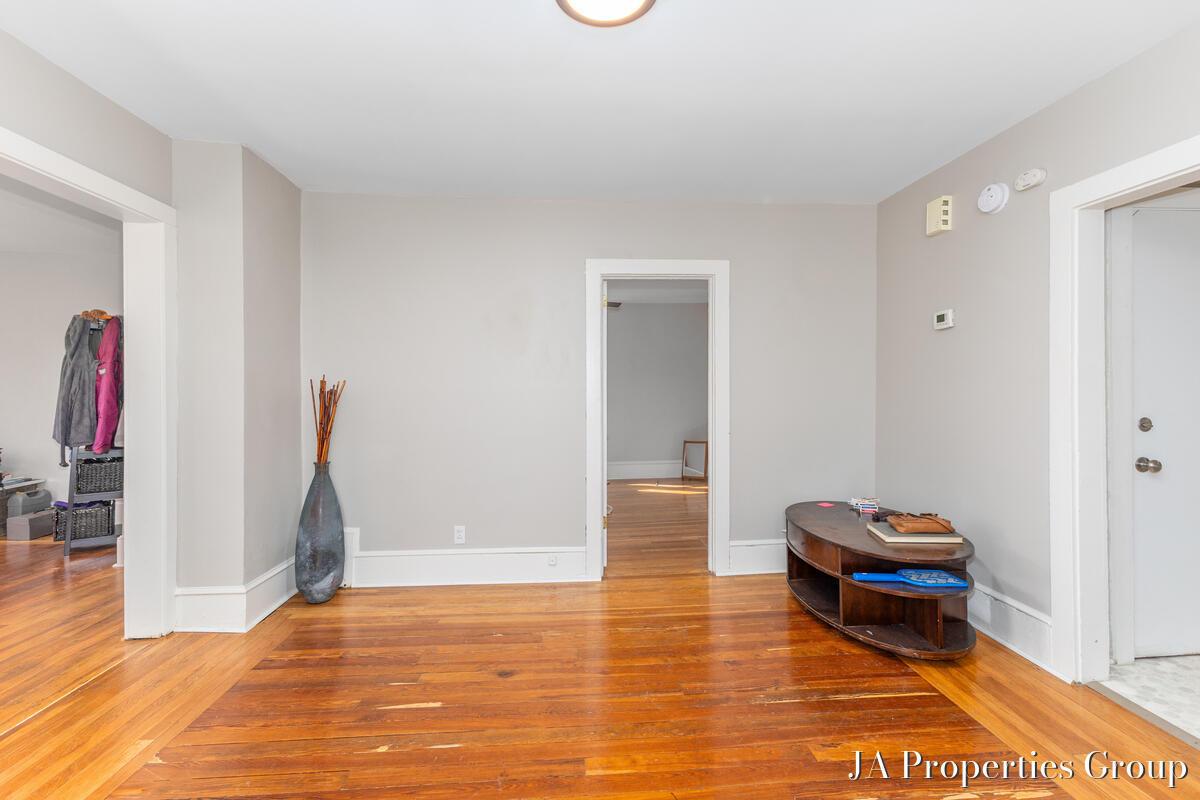 921 Fairmount Street Property Photo 13