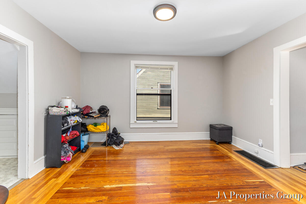 921 Fairmount Street Property Photo 14