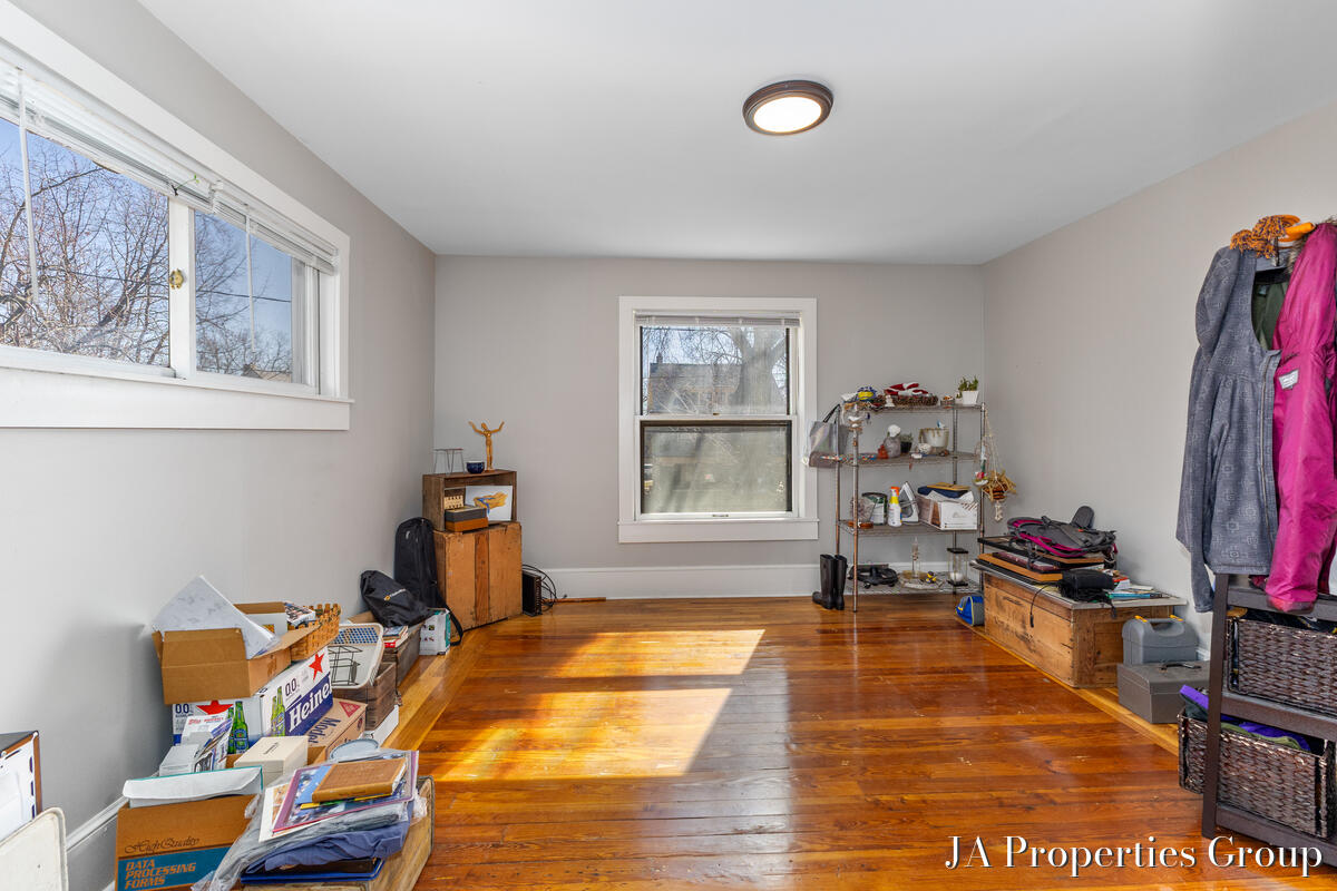 921 Fairmount Street Property Photo 21