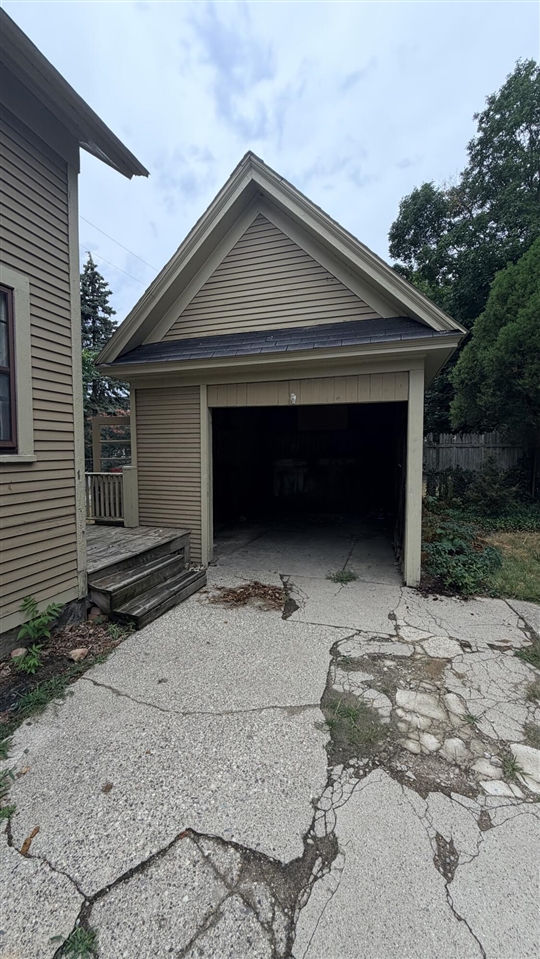 921 Fairmount Street Property Photo 39