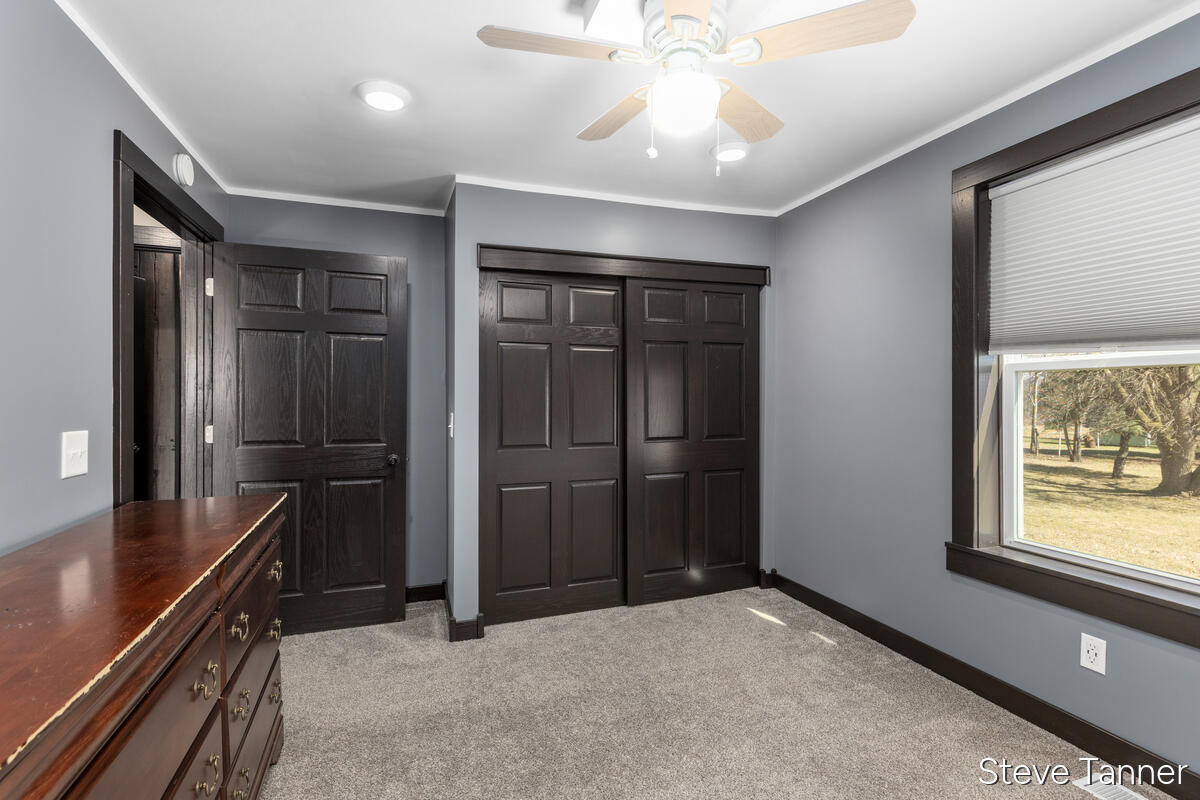 5423 E Howard City-edmore Property Photo 21