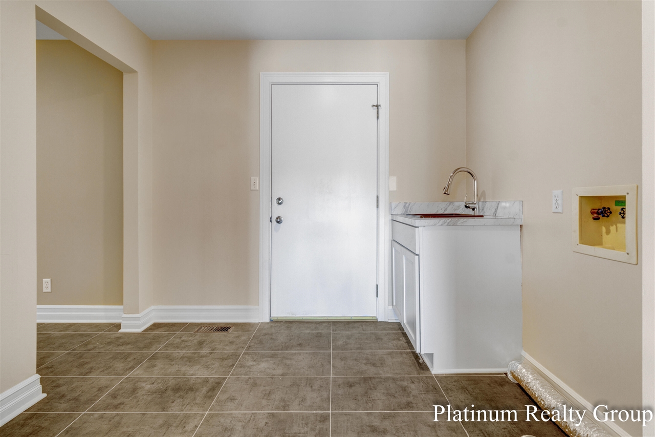 15762 Prospect Point Drive Property Photo 39