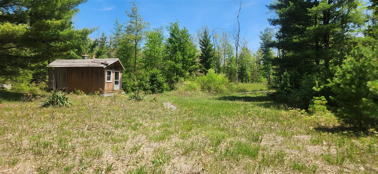 7746 N Woodbridge Road Property Photo 1