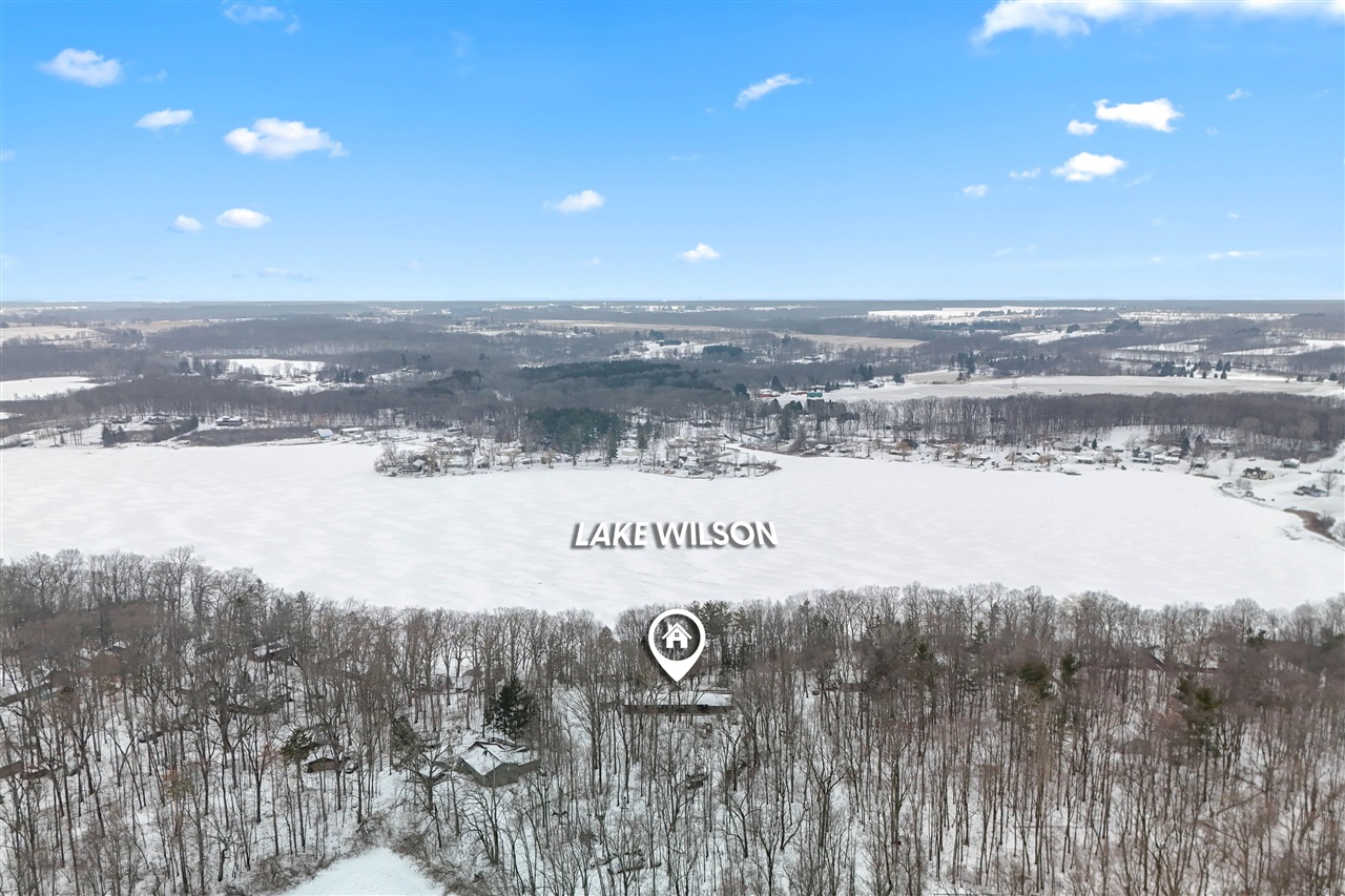 3671 Wildwood Court Property Photo 4