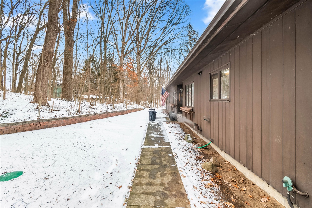 3671 Wildwood Court Property Photo 13