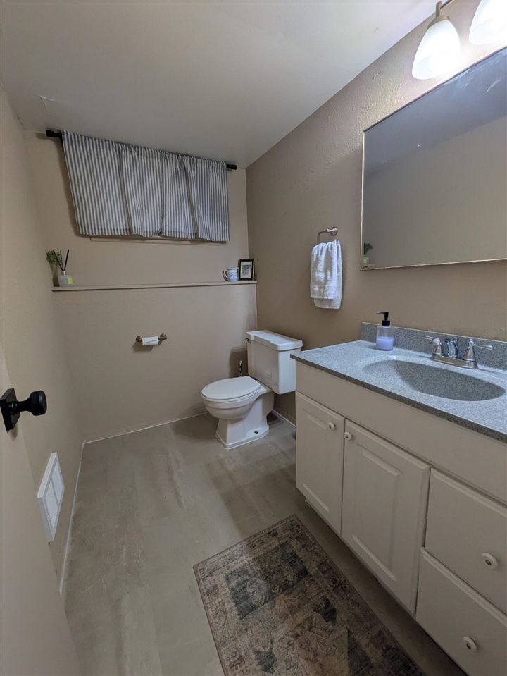 18298 Alvaro Avenue Property Photo 29