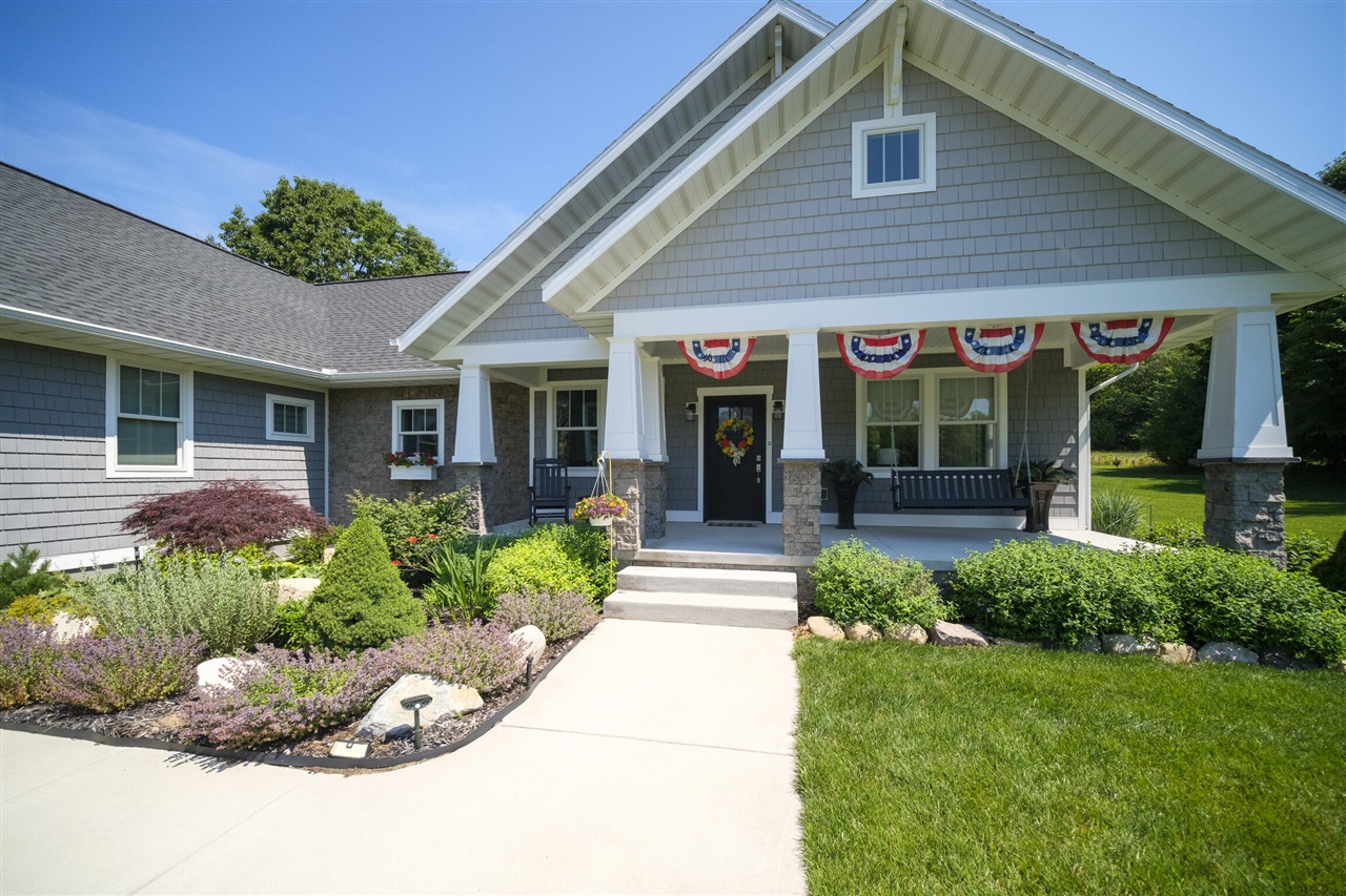 10201 Opal Ridge Drive Property Photo 2