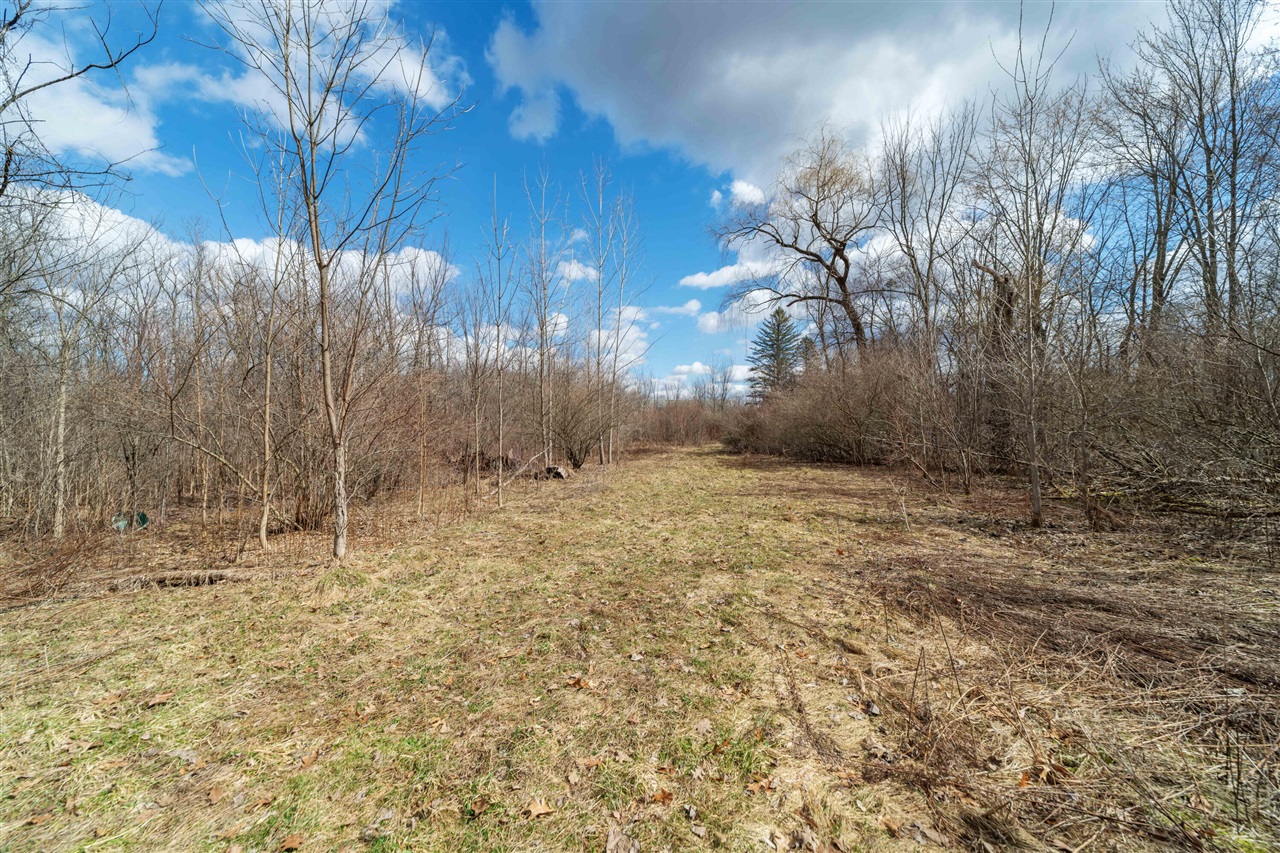2725 S Duck Lake Road Property Photo 1