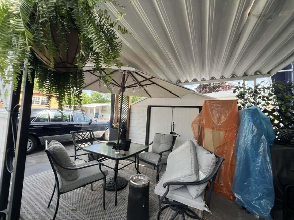 333 E Lakewood Boulevard Property Photo 27