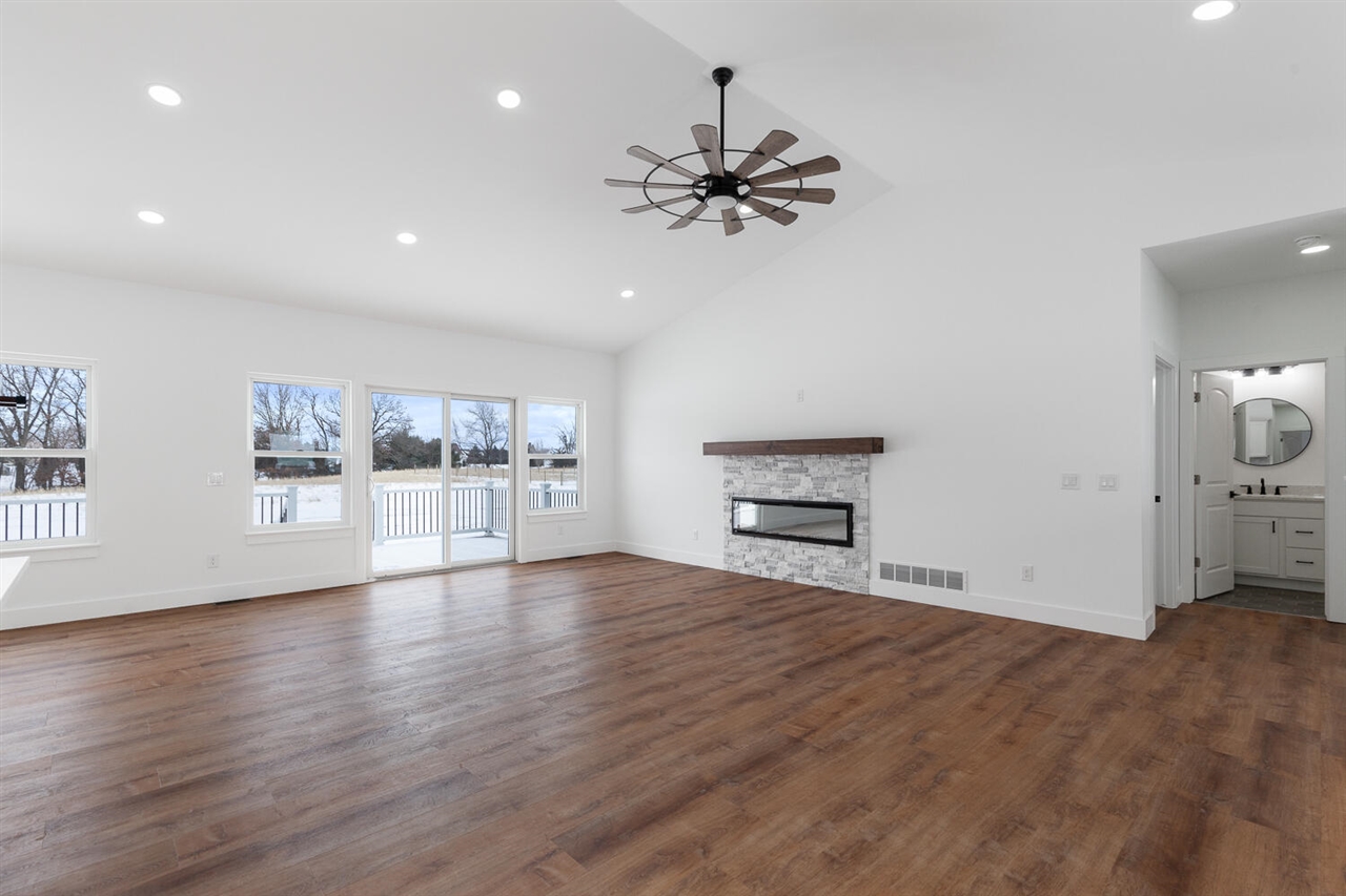 4909 Schmitz Court Property Photo 10