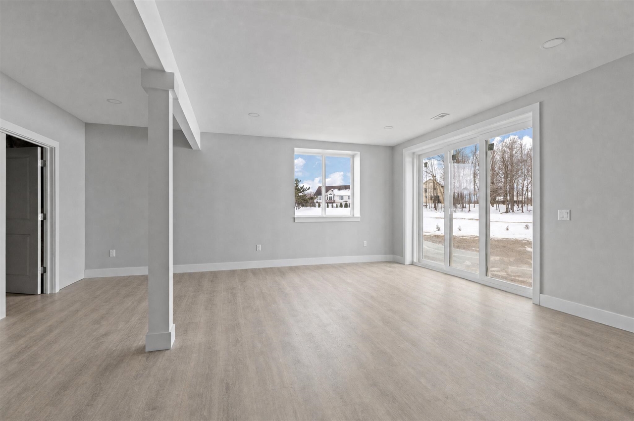 4823 Thompson Heights Drive Property Photo 23