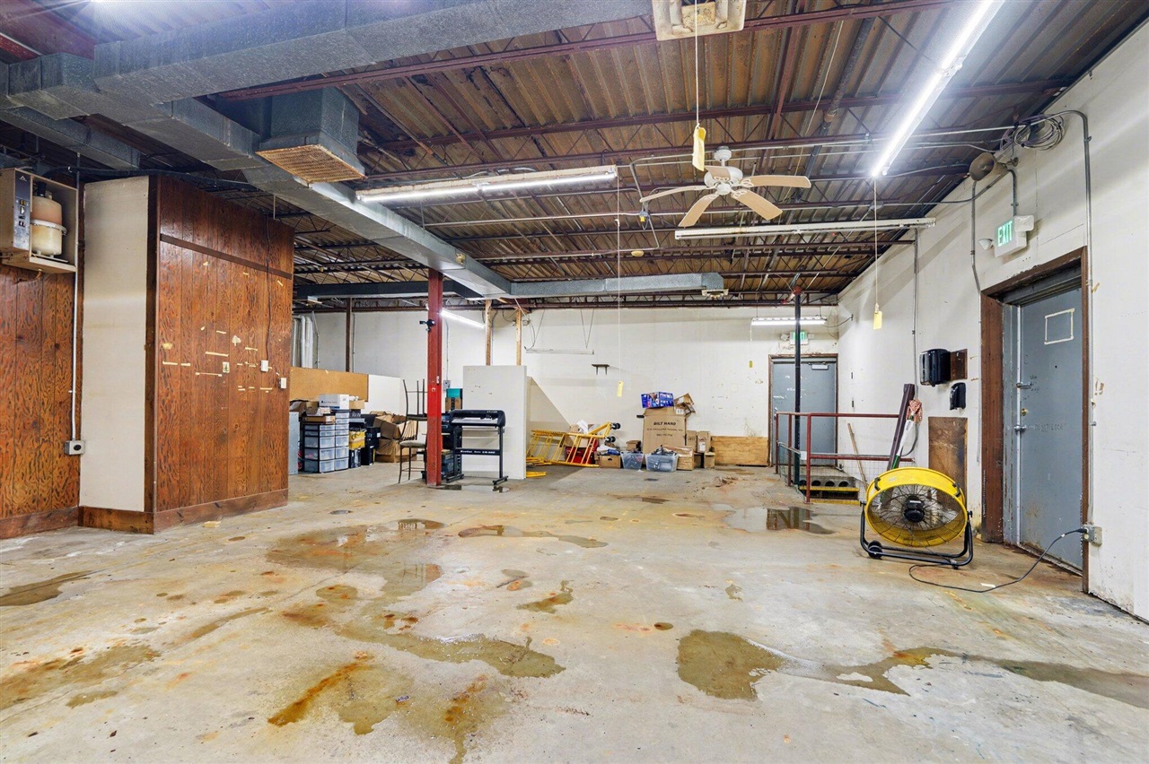 100 Lagrange Street Property Photo 29