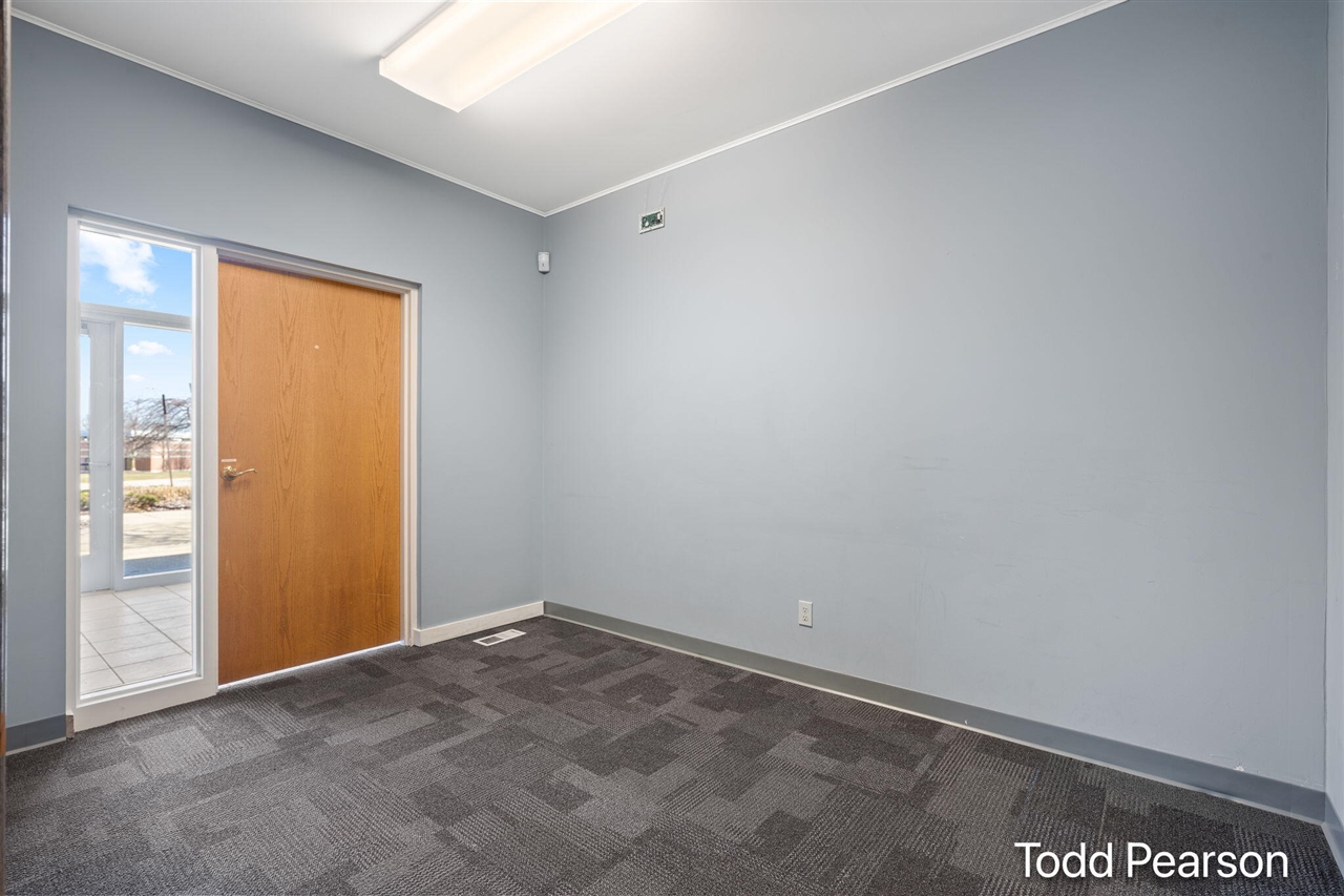 4211 Division Avenue Property Photo 14