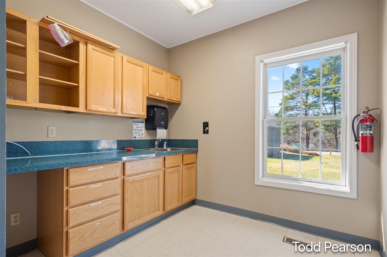 4211 Division Avenue Property Photo 19
