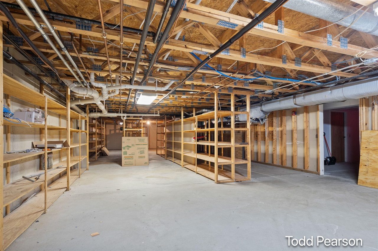 4211 Division Avenue Property Photo 24
