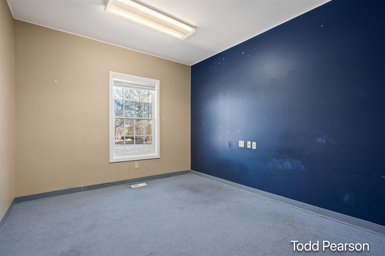 4211 Division Avenue Property Photo 29