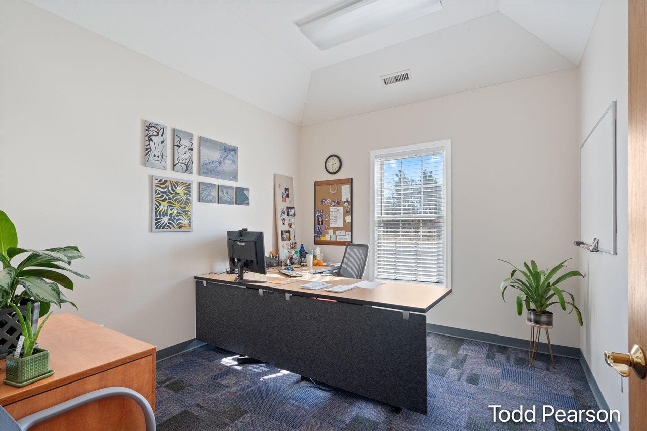 4211 Division Avenue Property Photo 38