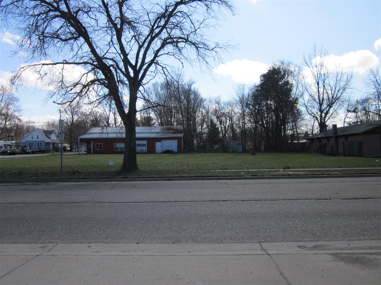 524 E Main Street Property Photo 1