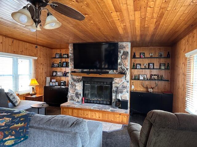 8034 N Johnson Road Property Photo 4