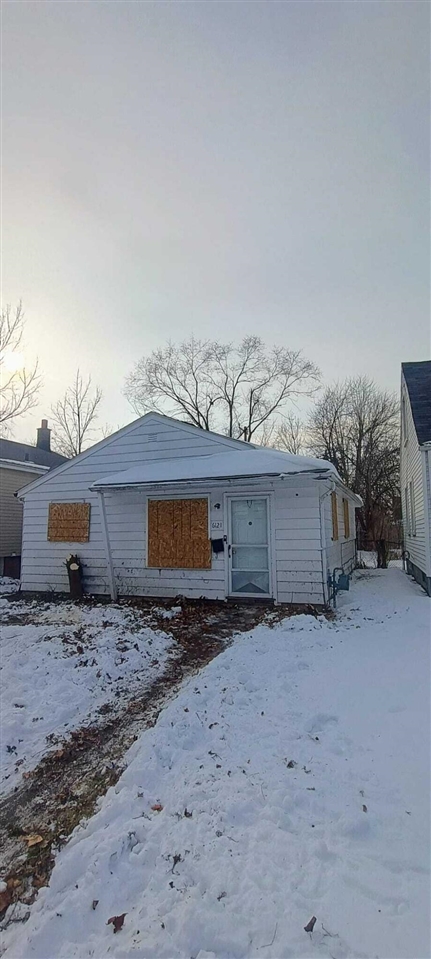 6121 Plainview Avenue Property Photo 3