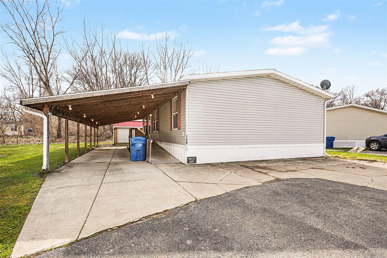 7604 Red Arrow Highway Property Photo 1