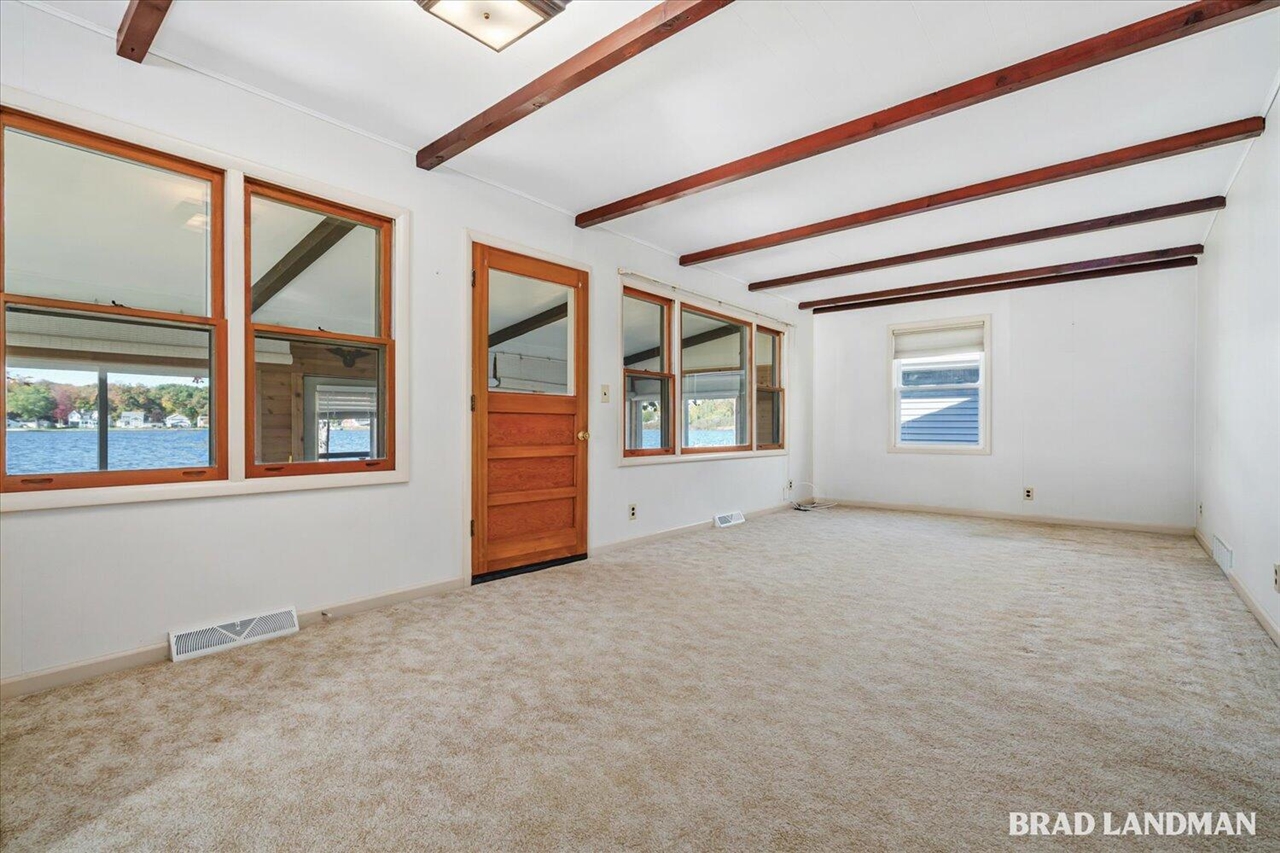 1980 Parker Drive Property Photo 7