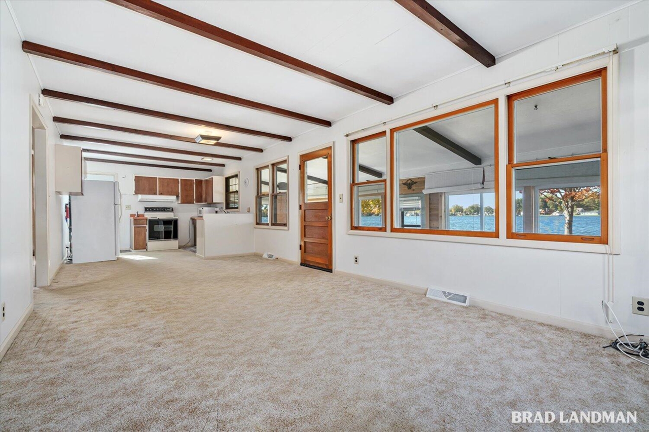 1980 Parker Drive Property Photo 8