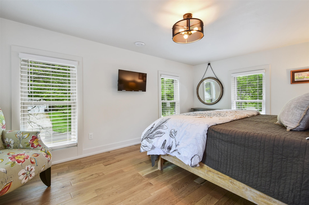 748 Holland Street Property Photo 13