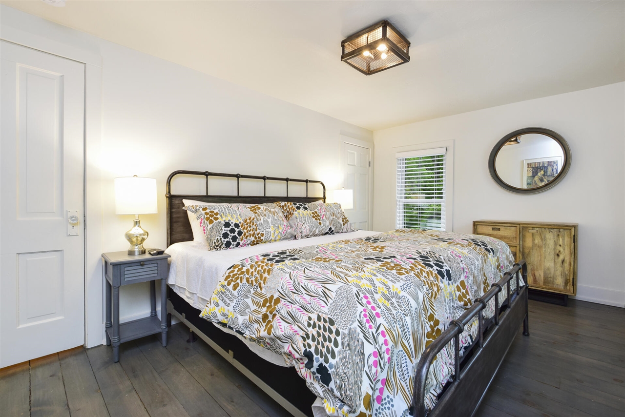 748 Holland Street Property Photo 15