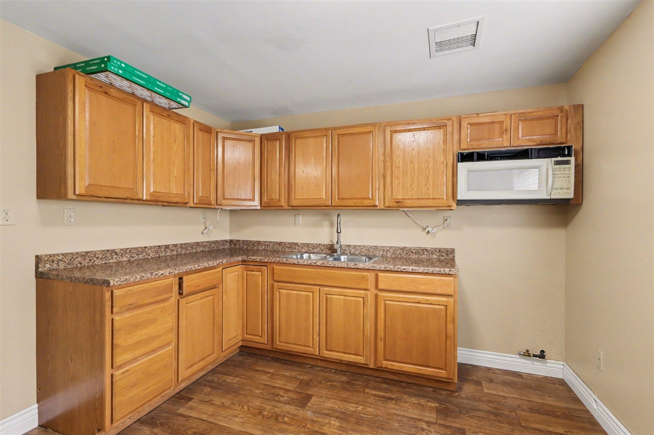 207 Exchange Street Property Photo 15