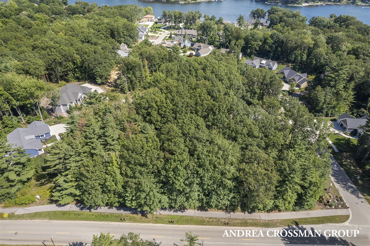 16179 Coventry Lane Property Photo 3