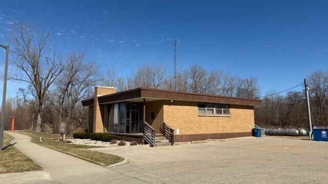 81 Central Avenue Property Photo 3