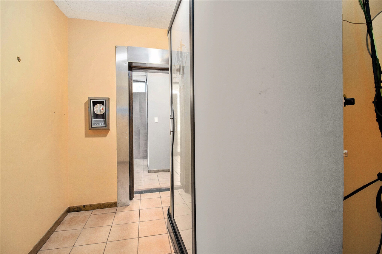 2351 E Us 10 Property Photo 20