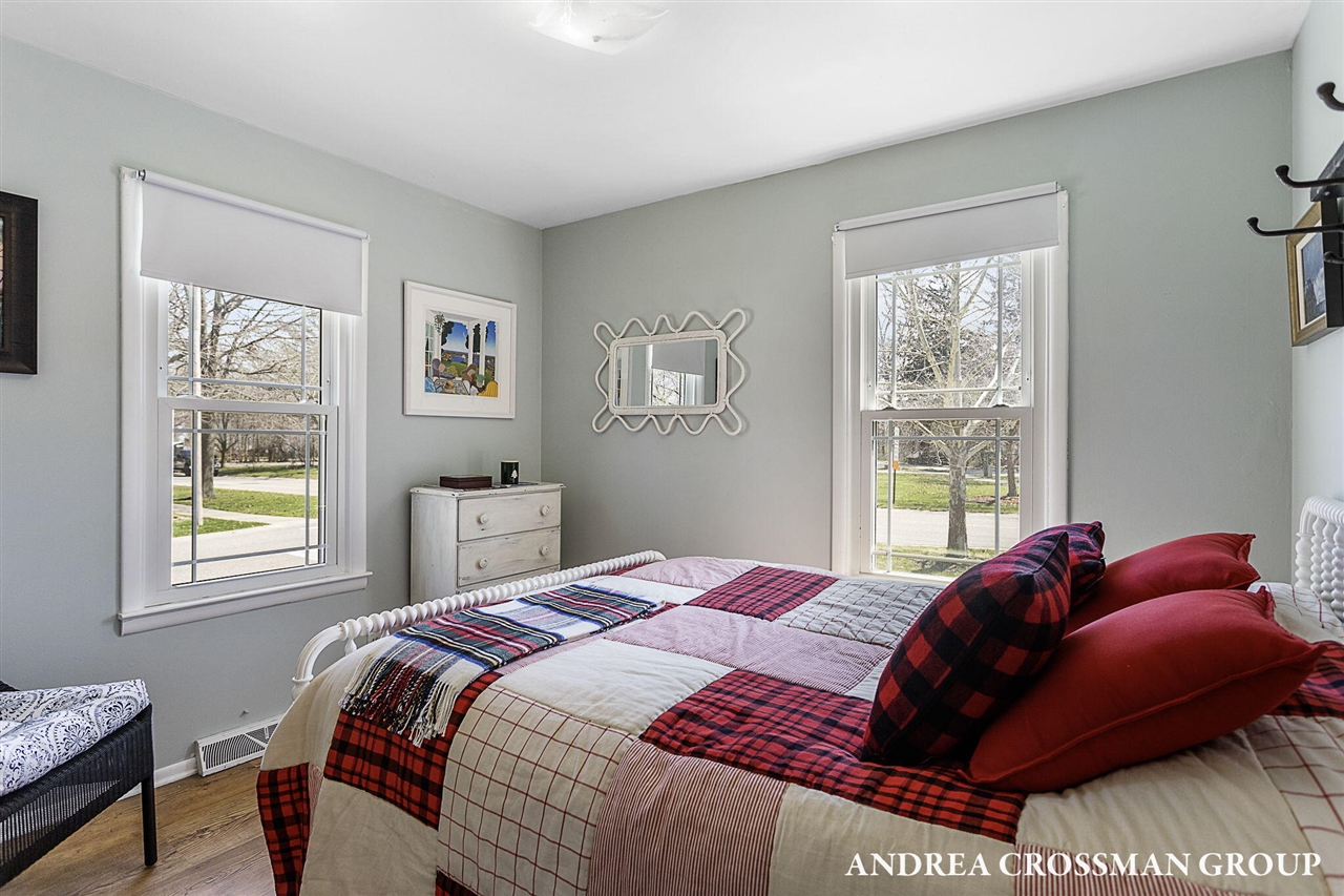 658 Allegan Street Property Photo 23