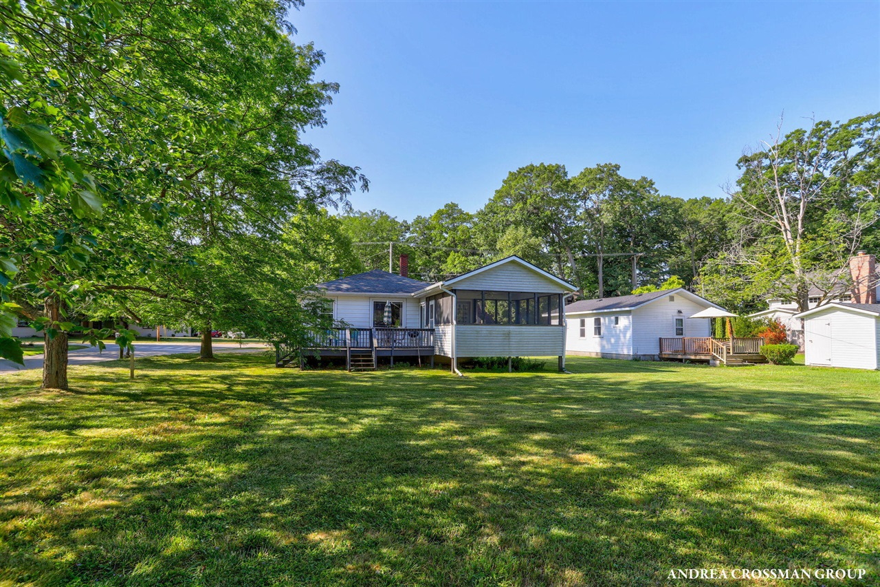 658 Allegan Street Property Photo 28
