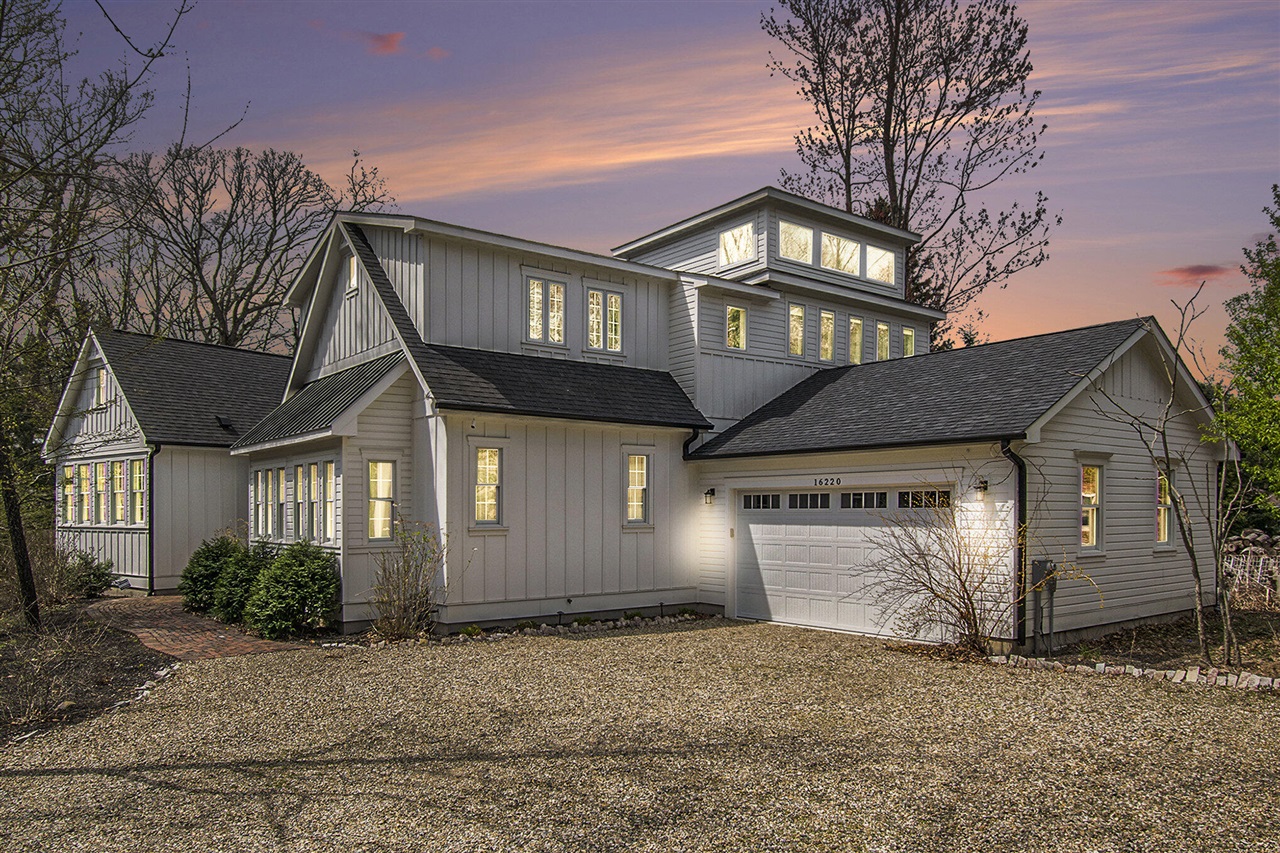 16220 Stones Throw Lane Property Photo 3