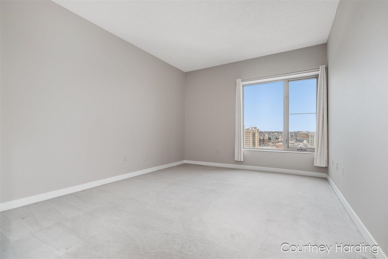 128 Campau Circle Property Photo 20