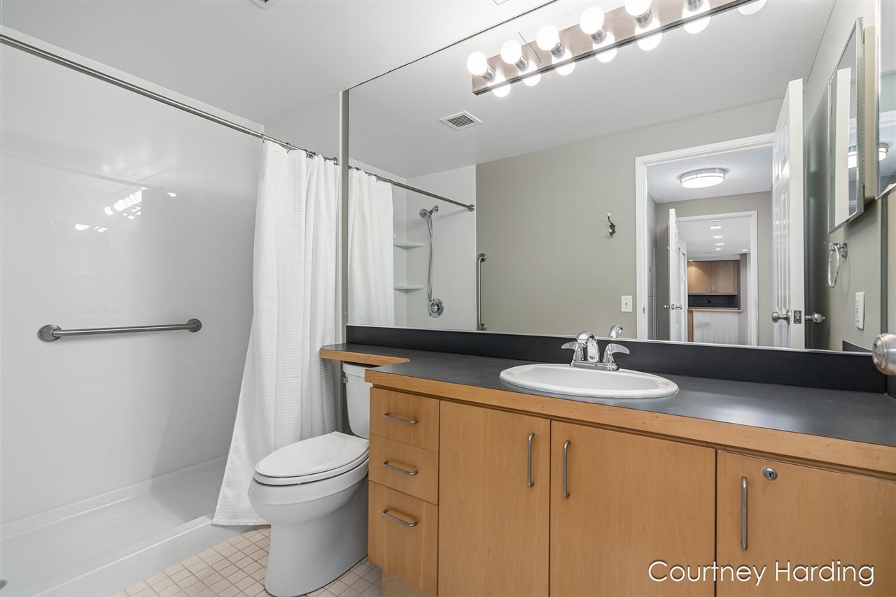 128 Campau Circle Property Photo 23