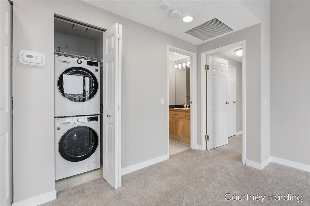 128 Campau Circle Property Photo 24